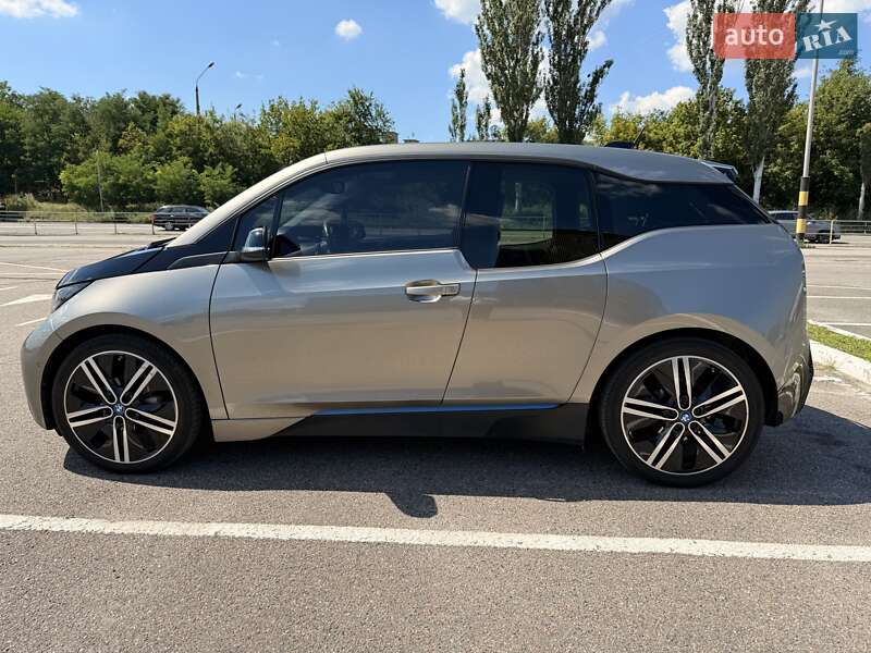 Хэтчбек BMW I3 2016 в Киеве