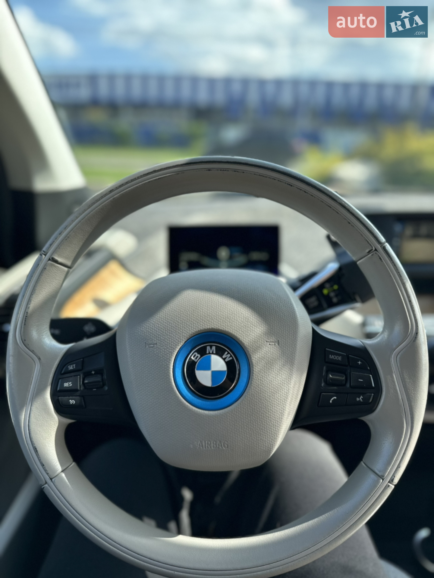 2016 BMW i3 - мініатюра 11