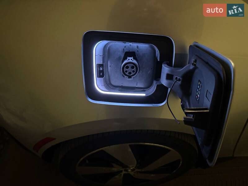 Хэтчбек BMW I3 2014 в Киеве