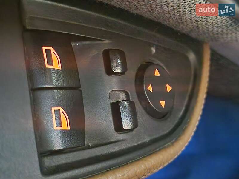 Хетчбек BMW I3 2015 в Кропивницькому фото 36 Хетчбек BMW I3 2015 в Кропивницькому