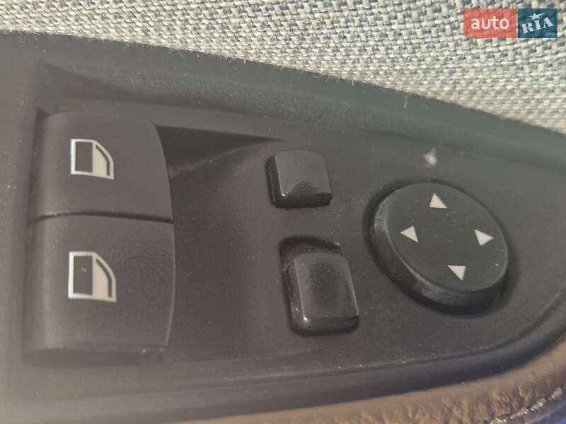 Хетчбек BMW I3 2015 в Кропивницькому фото 46 Хетчбек BMW I3 2015 в Кропивницькому