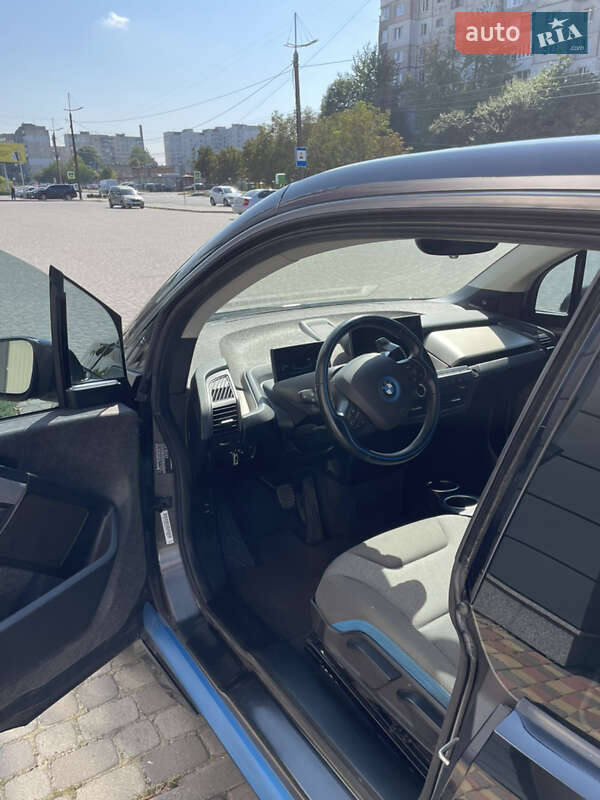 Хэтчбек BMW I3 2017 в Хмельницком