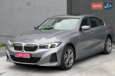 Седан BMW I3 2024 в Киеве