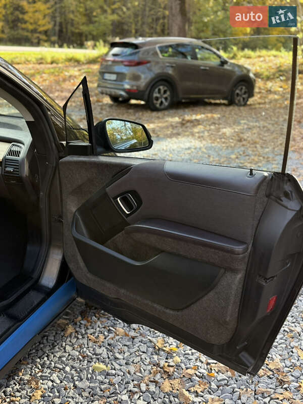 Хэтчбек BMW I3 2015 в Бродах фото 8 Хэтчбек BMW I3 2015 в Бродах
