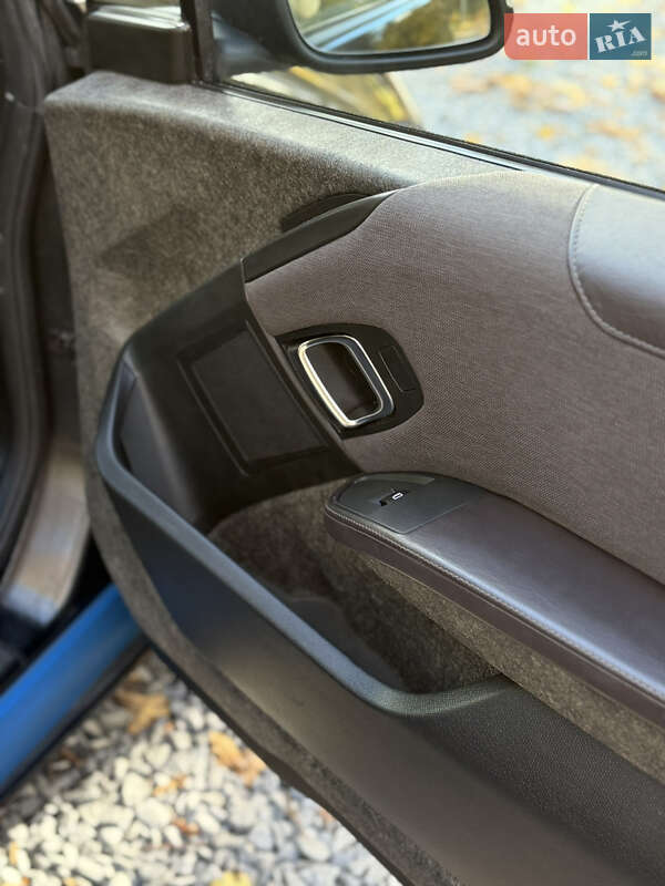 Хэтчбек BMW I3 2015 в Бродах фото 10 Хэтчбек BMW I3 2015 в Бродах
