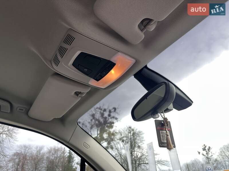 Хетчбек BMW I3 2020 в Житомирі