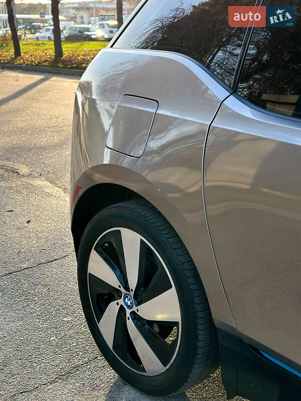 Хэтчбек BMW I3 2014 в Умани