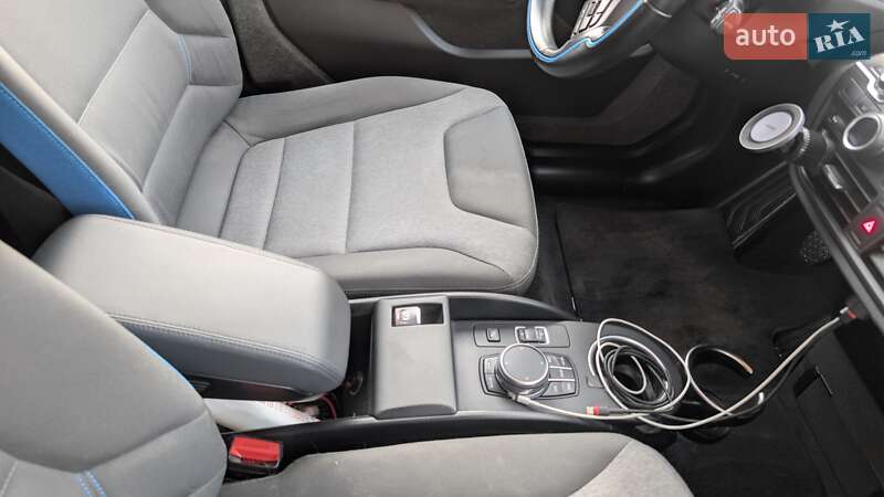 Хэтчбек BMW I3 2017 в Черновцах