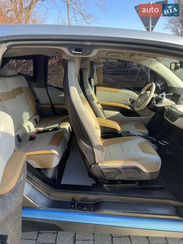 Хетчбек BMW I3 2014 в Чернівцях
