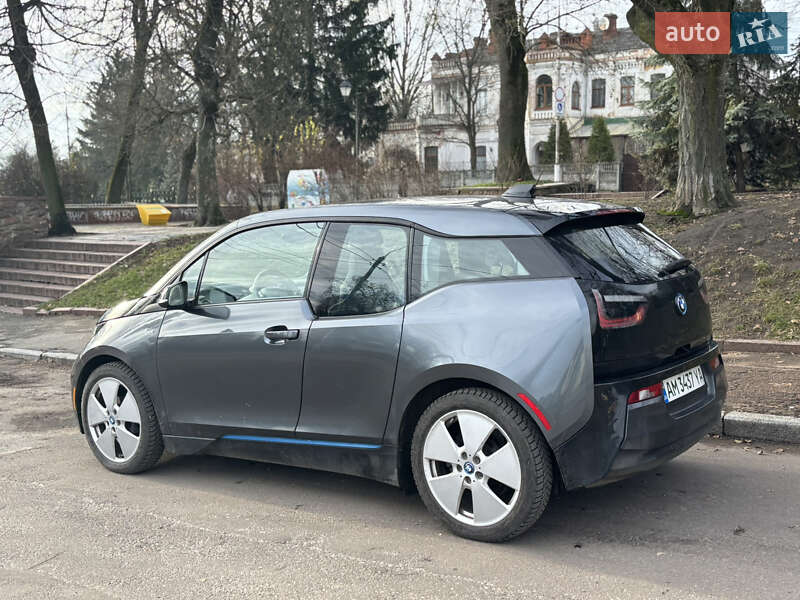 Хэтчбек BMW I3 2016 в Житомире