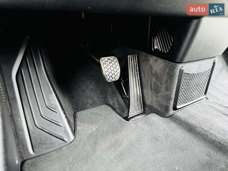 Хетчбек BMW I3 2014 в Здолбуніві