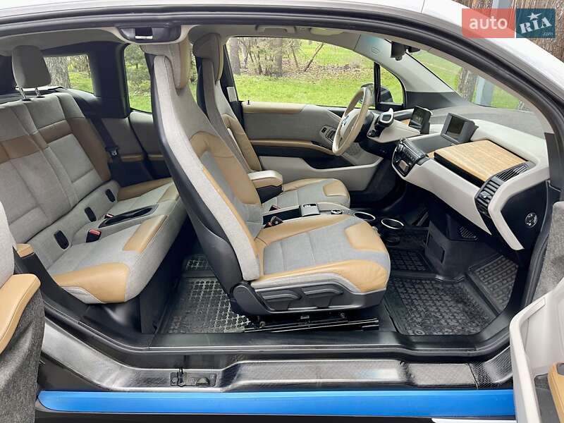 Хэтчбек BMW I3 2017 в Киеве