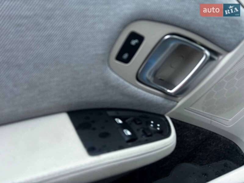 Хэтчбек BMW I3 2015 в Запорожье