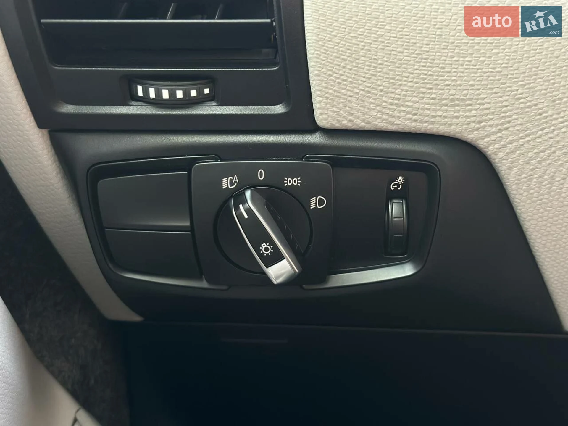 2015 BMW i3 - мініатюра 16