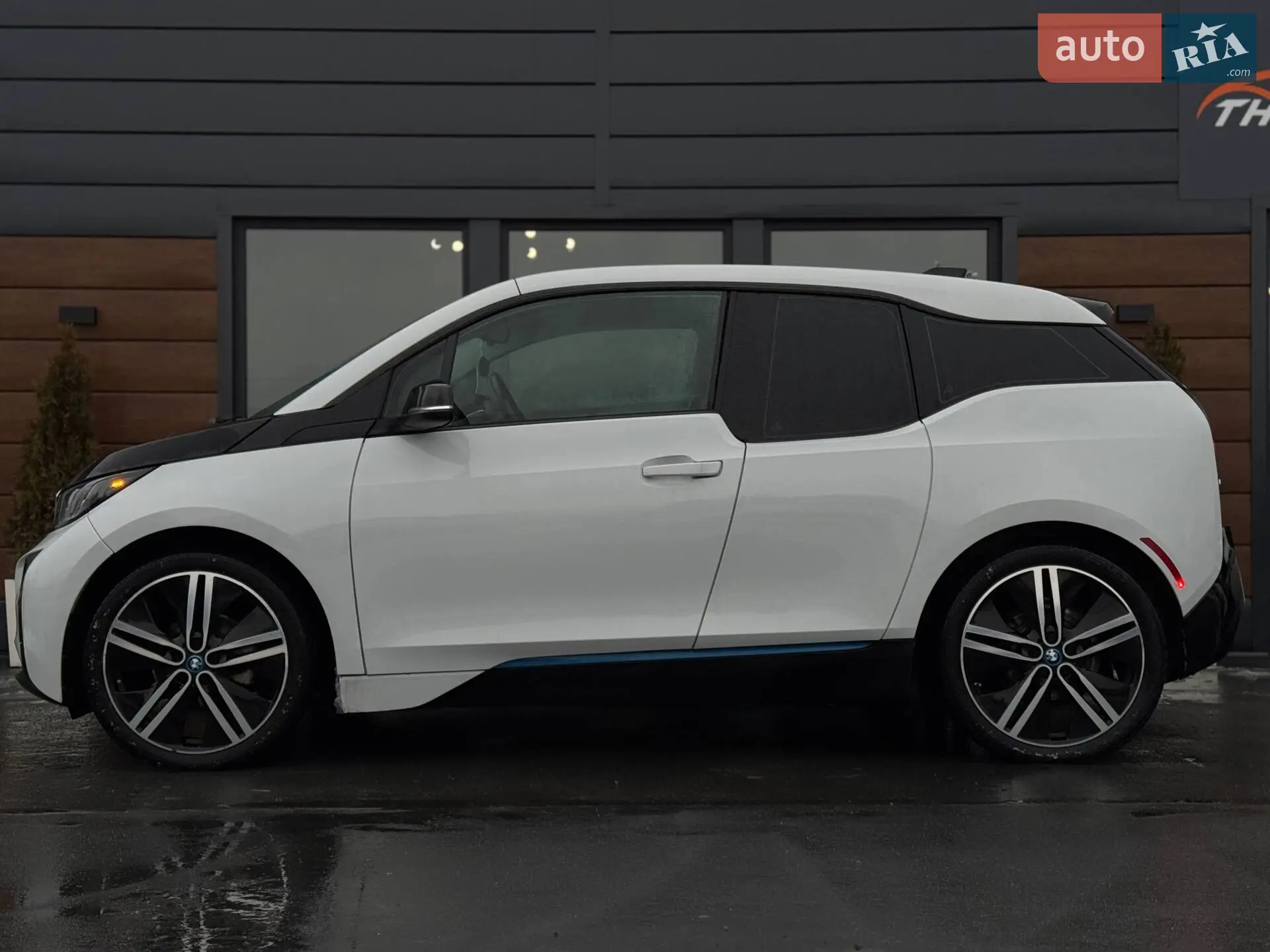 2016 BMW i3 - мініатюра 10