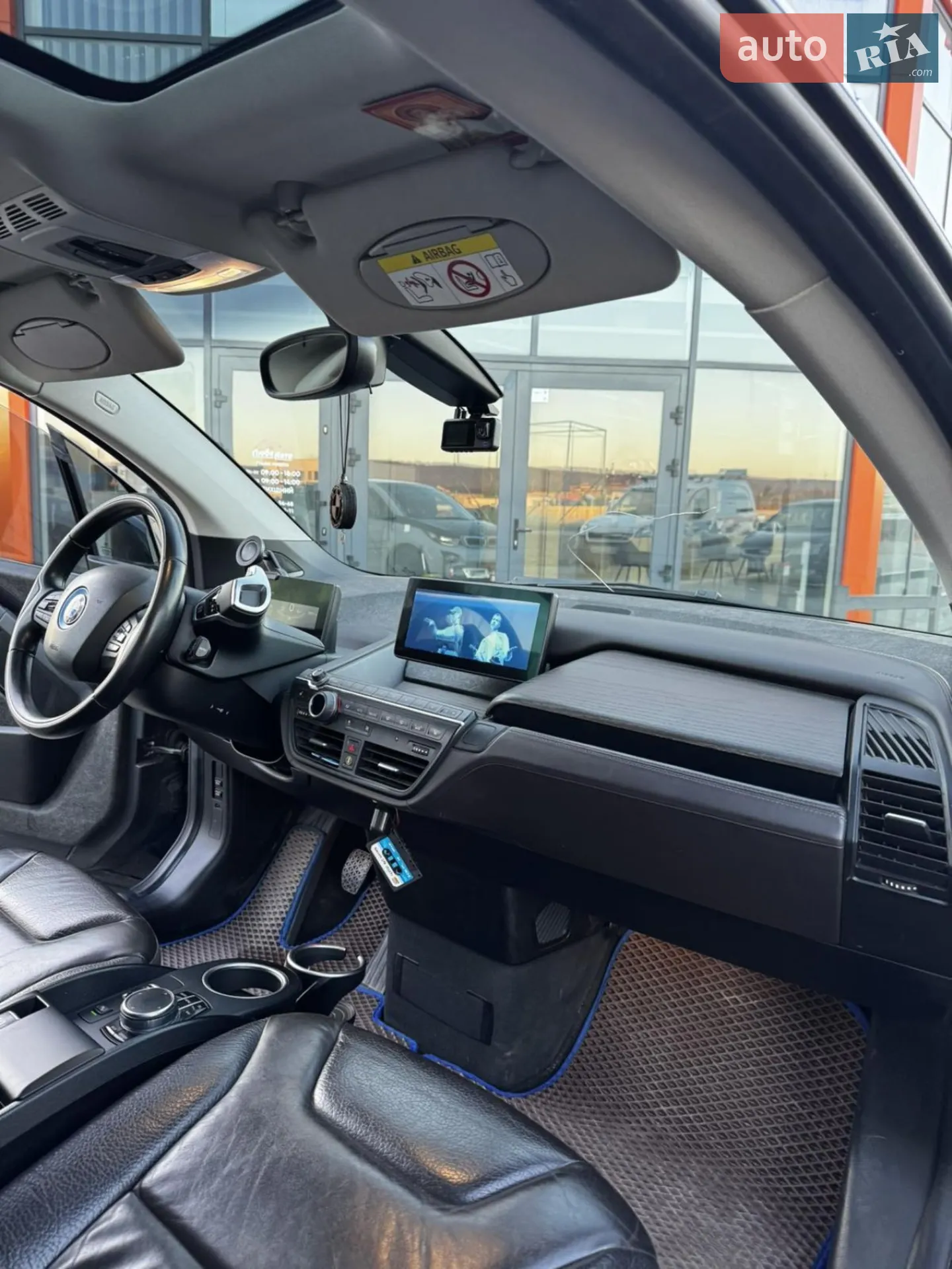 2016 BMW i3 - мініатюра 13