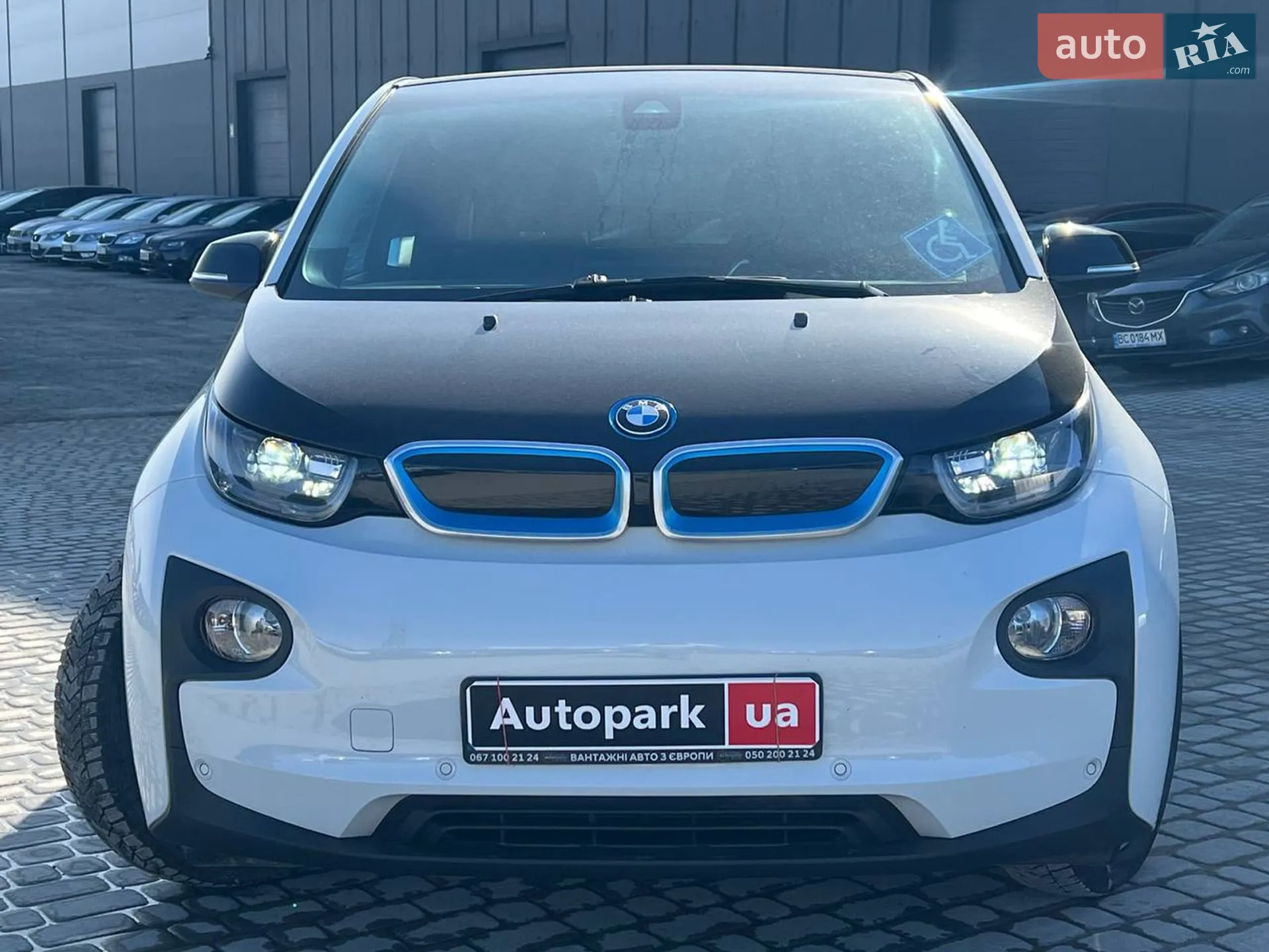 2015 BMW i3 - мініатюра 2