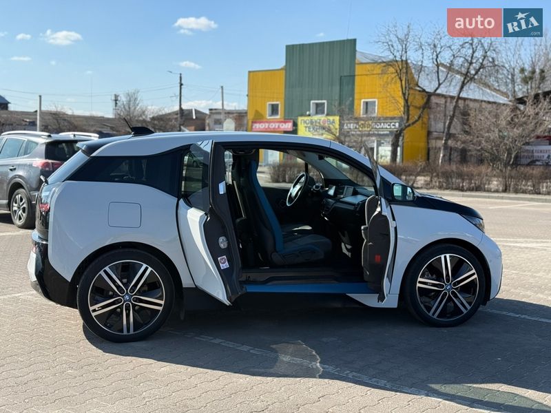 Хэтчбек BMW I3 2015 в Житомире