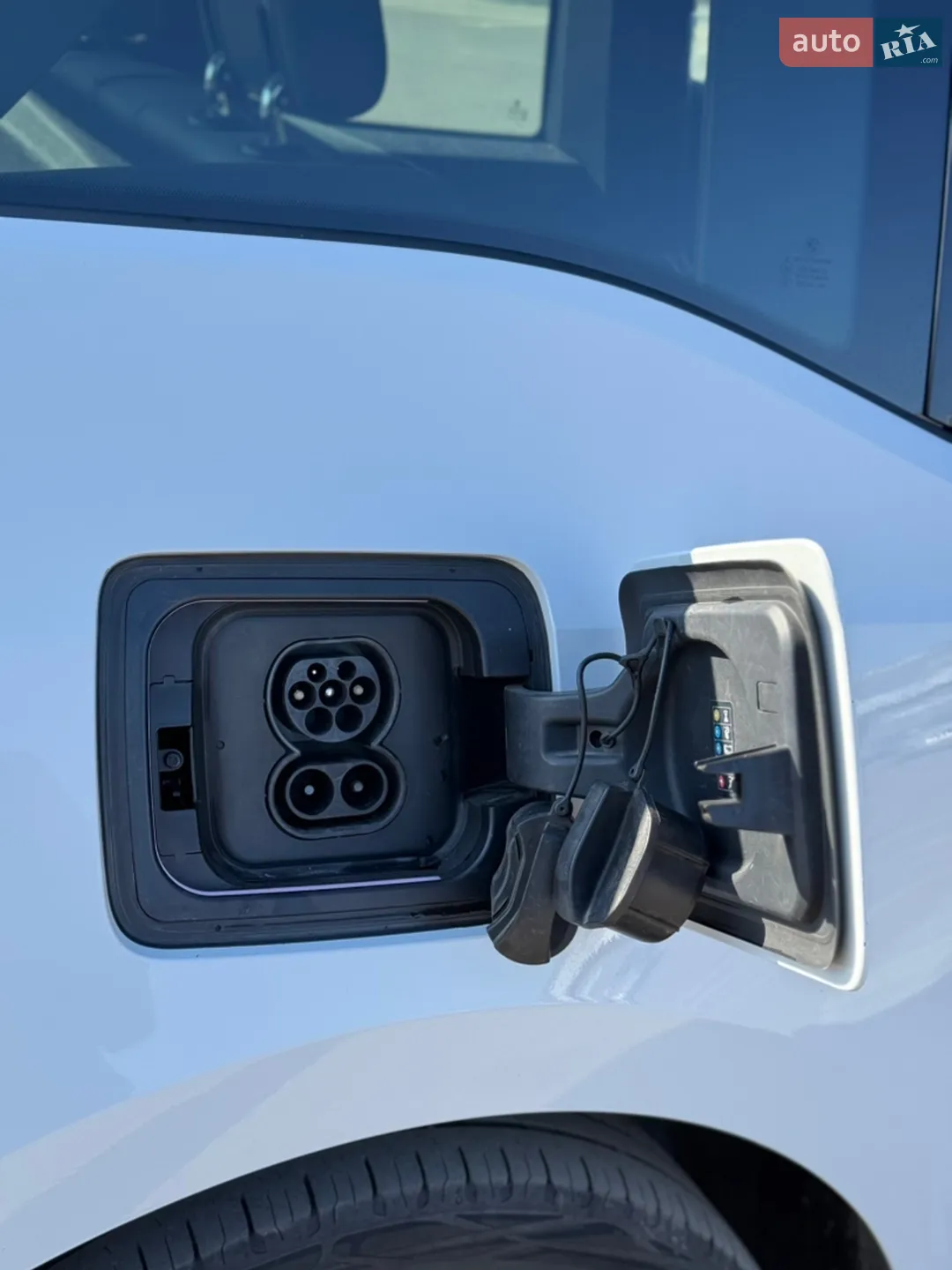 2015 BMW i3 - мініатюра 9
