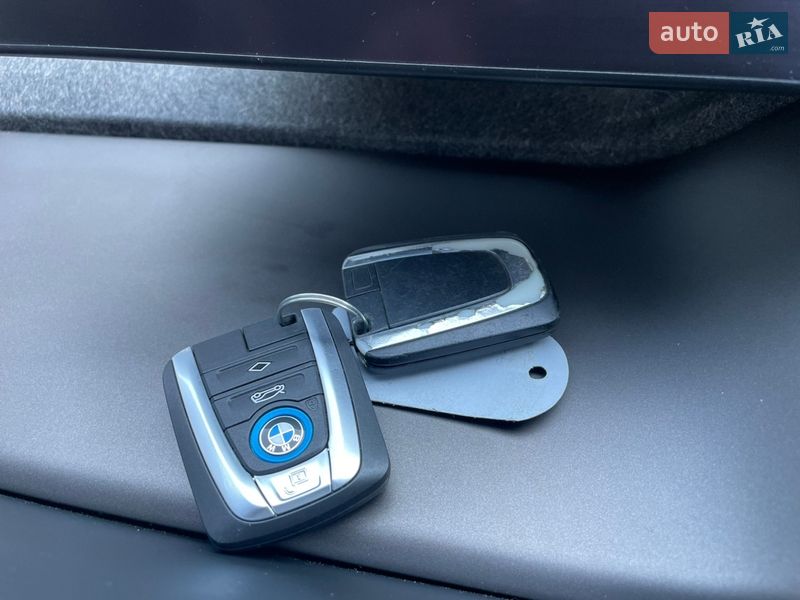 Хетчбек BMW I3 2014 в Стрию