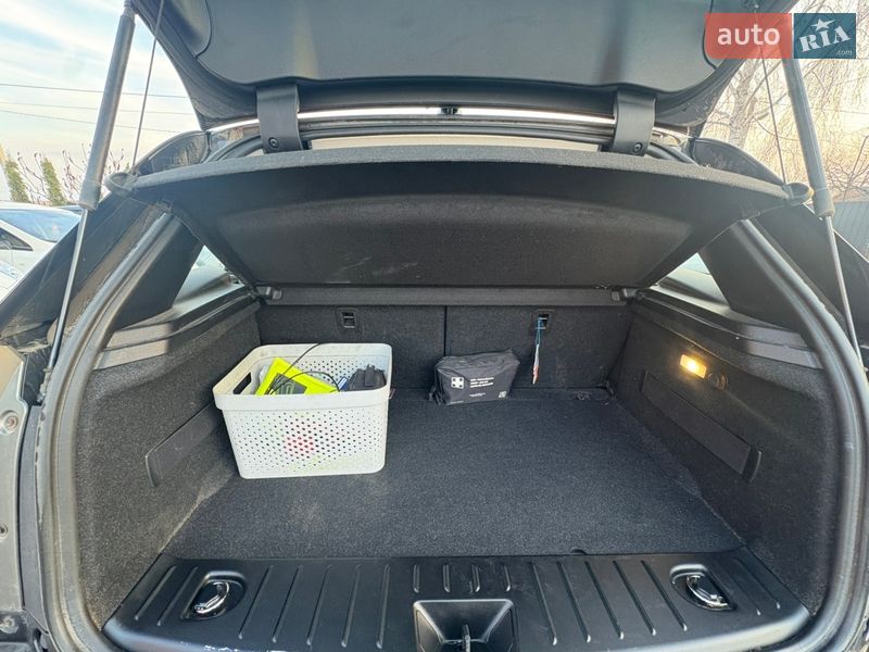 Хетчбек BMW I3 2015 в Луцьку