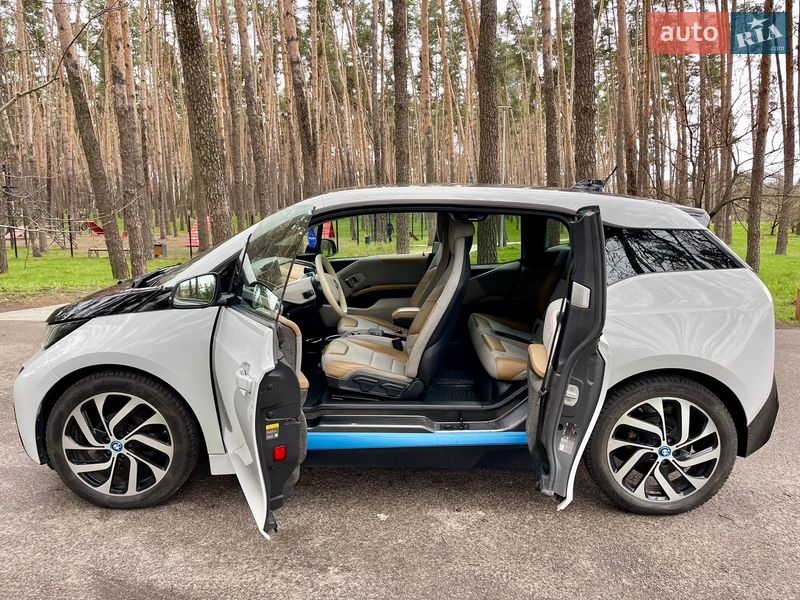 Хэтчбек BMW I3 2016 в Киеве