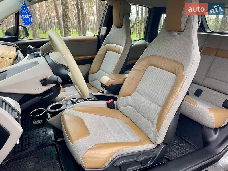 Хэтчбек BMW I3 2016 в Киеве