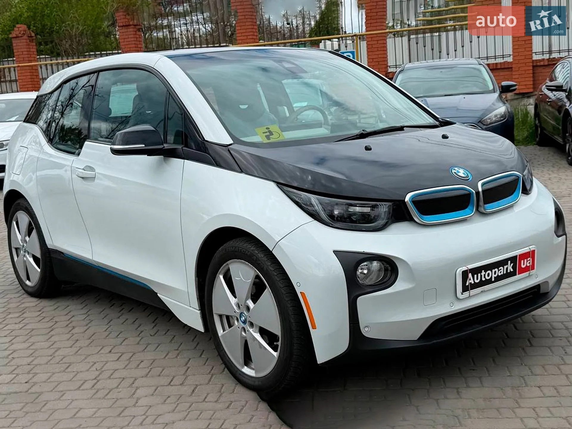 2015 BMW i3 - мініатюра 2