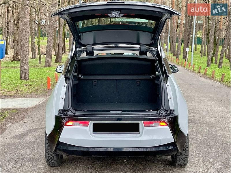 Хэтчбек BMW I3 2016 в Киеве
