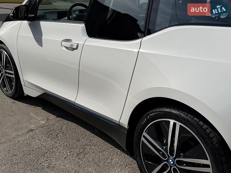 Хетчбек BMW I3 2016 в Кам'янець-Подільському