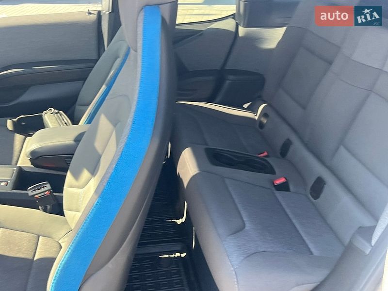 Хетчбек BMW I3 2014 в Горішніх Плавнях