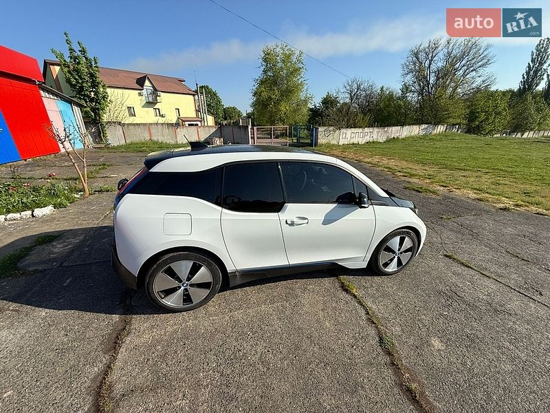 Хэтчбек BMW I3 2015 в Ладыжине