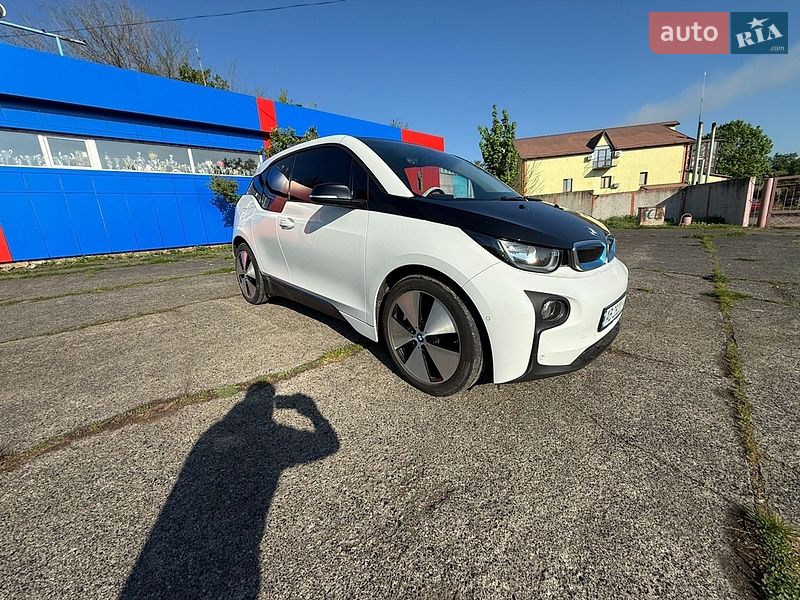 Хэтчбек BMW I3 2015 в Ладыжине