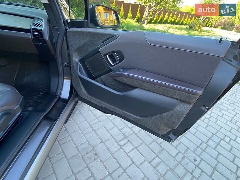 Хэтчбек BMW I3 2017 в Киеве