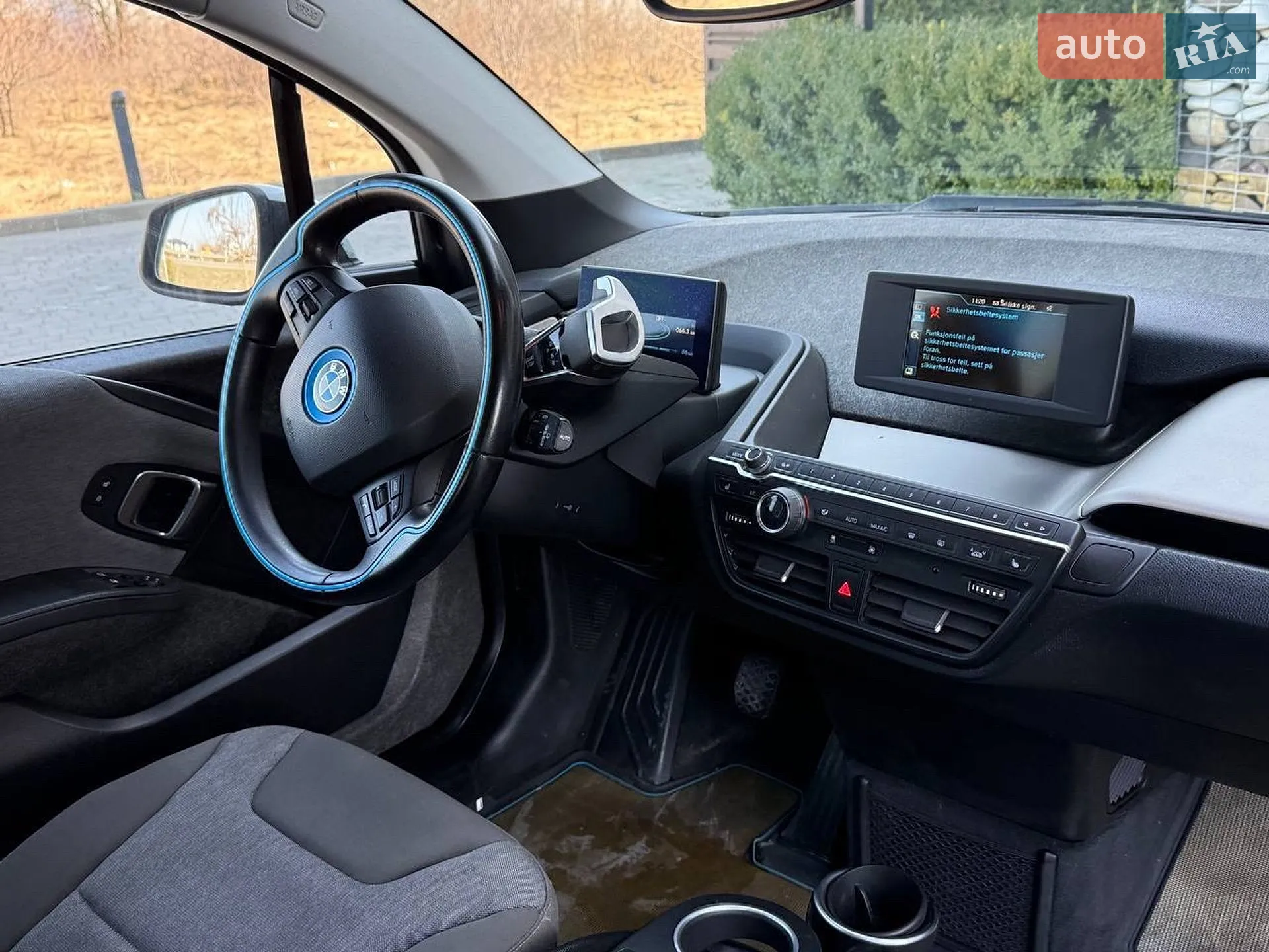2015 BMW i3 - мініатюра 30