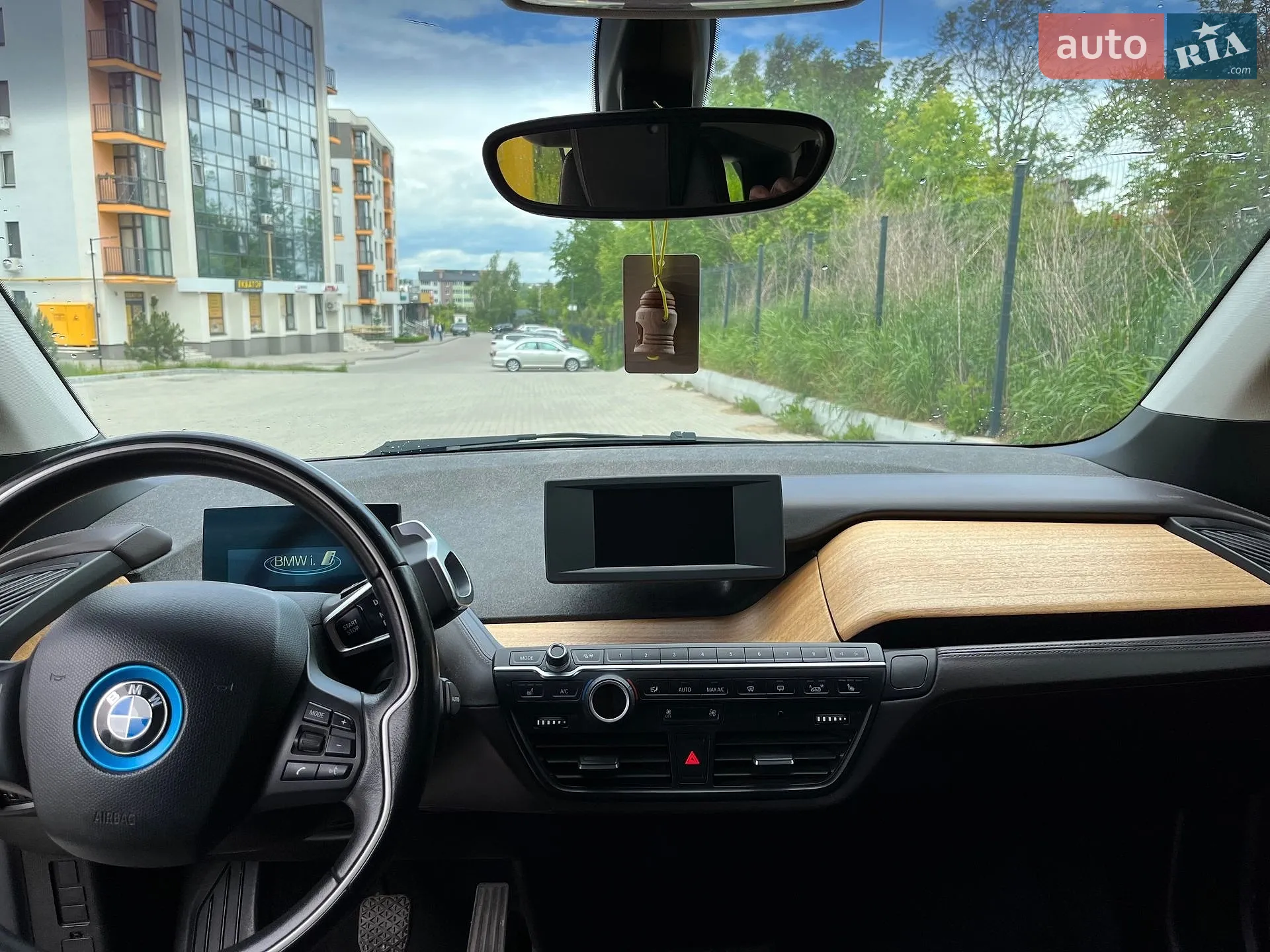 2016 BMW i3 - мініатюра 23
