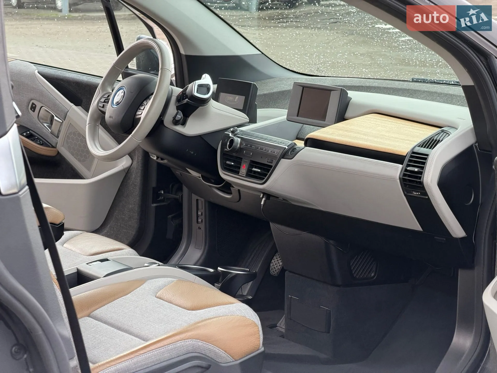 2016 BMW i3 - мініатюра 2