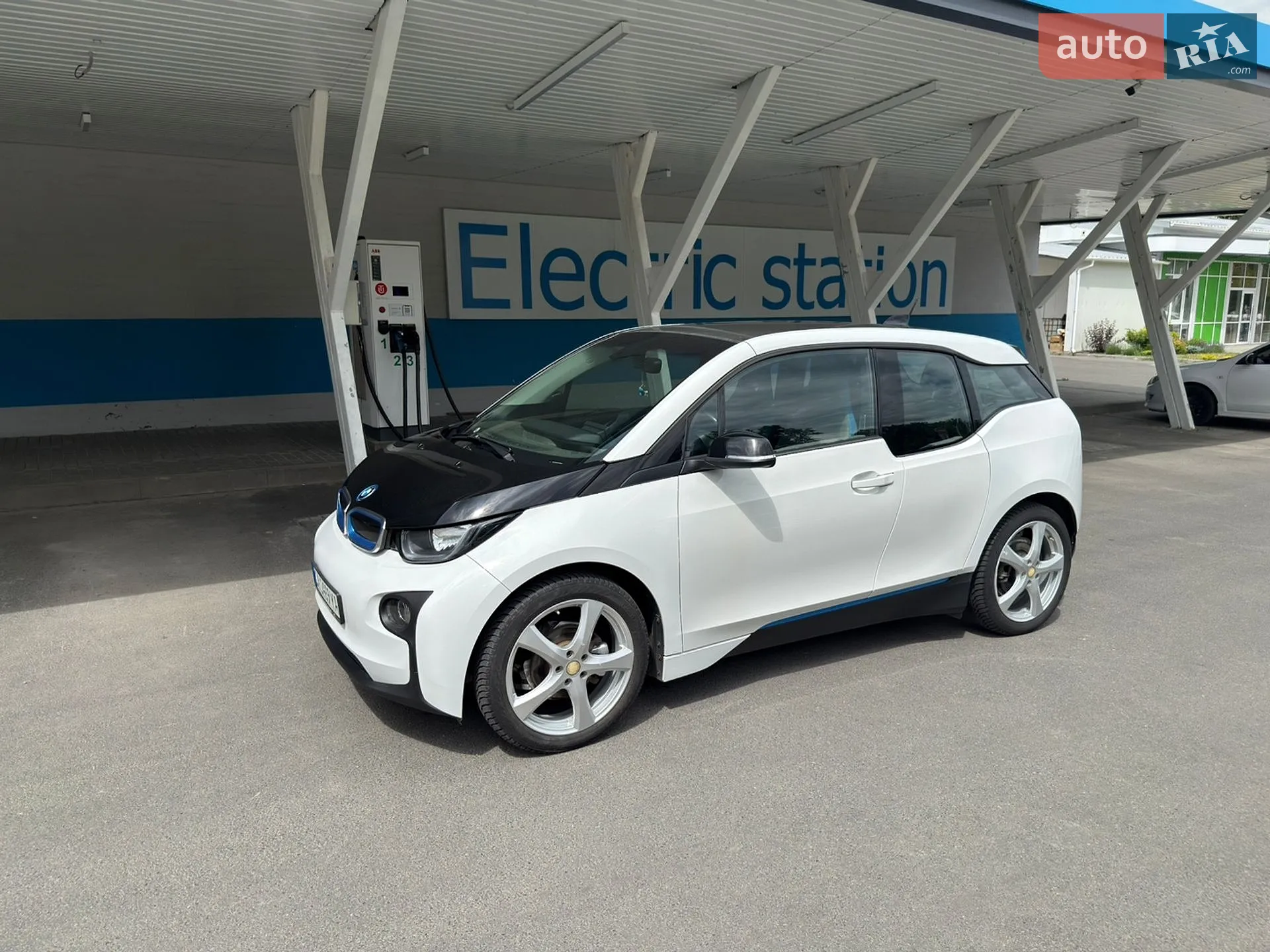 2016 BMW i3 - мініатюра 8