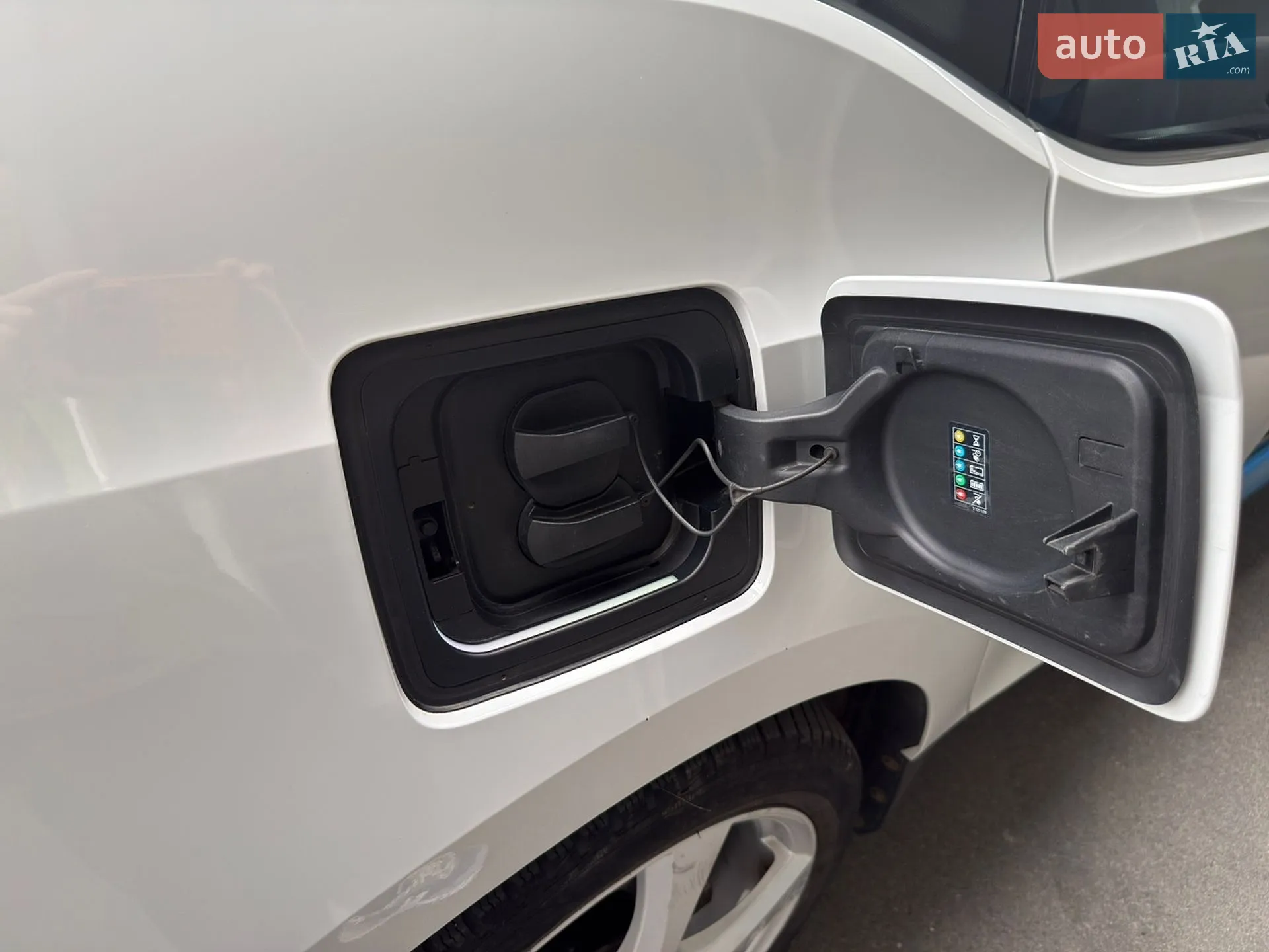 2016 BMW i3 - мініатюра 24