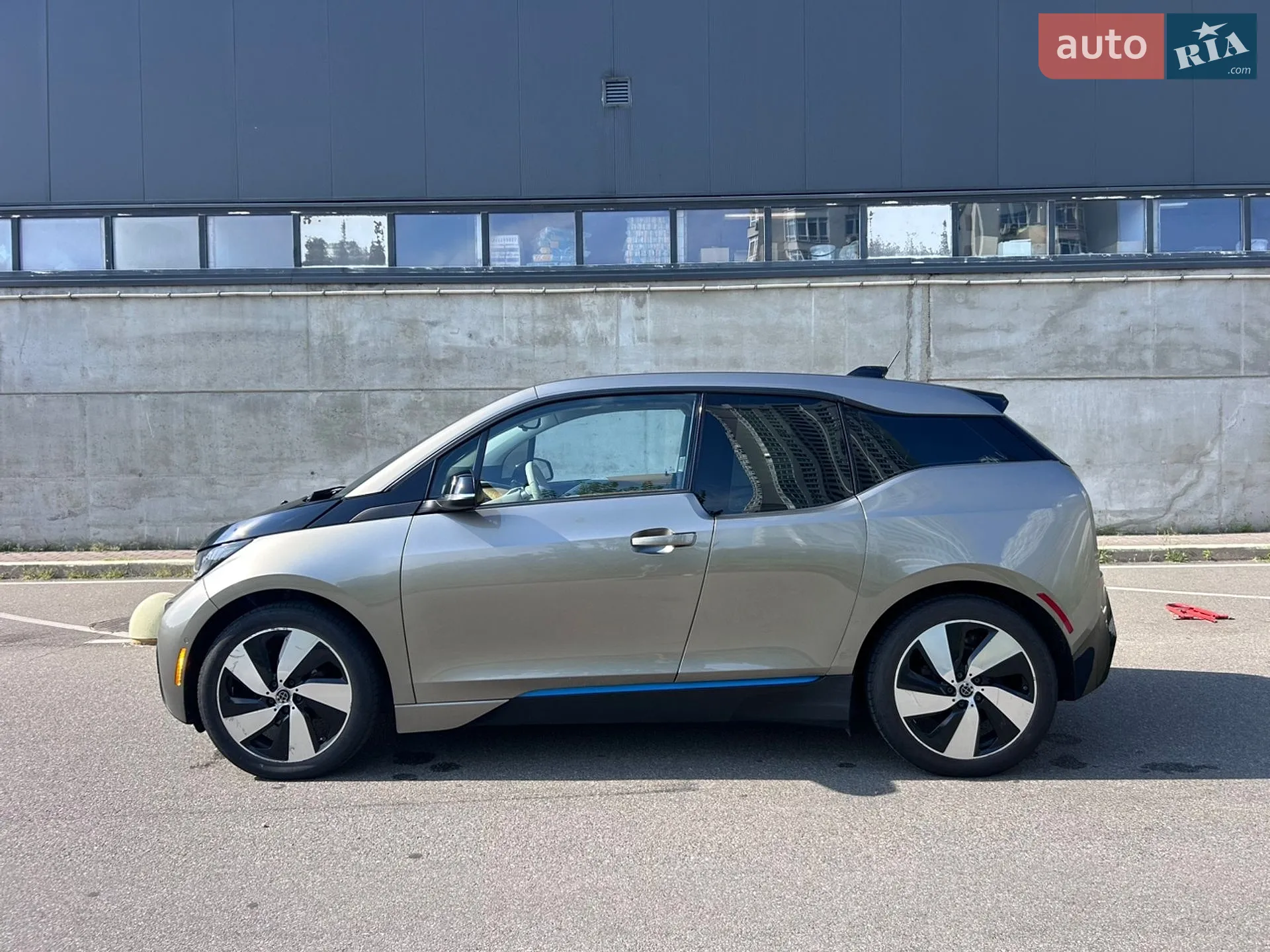 2016 BMW i3 - мініатюра 2