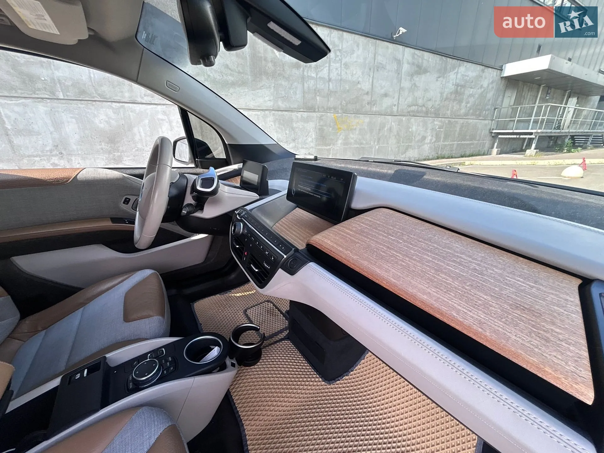 2016 BMW i3 - мініатюра 12