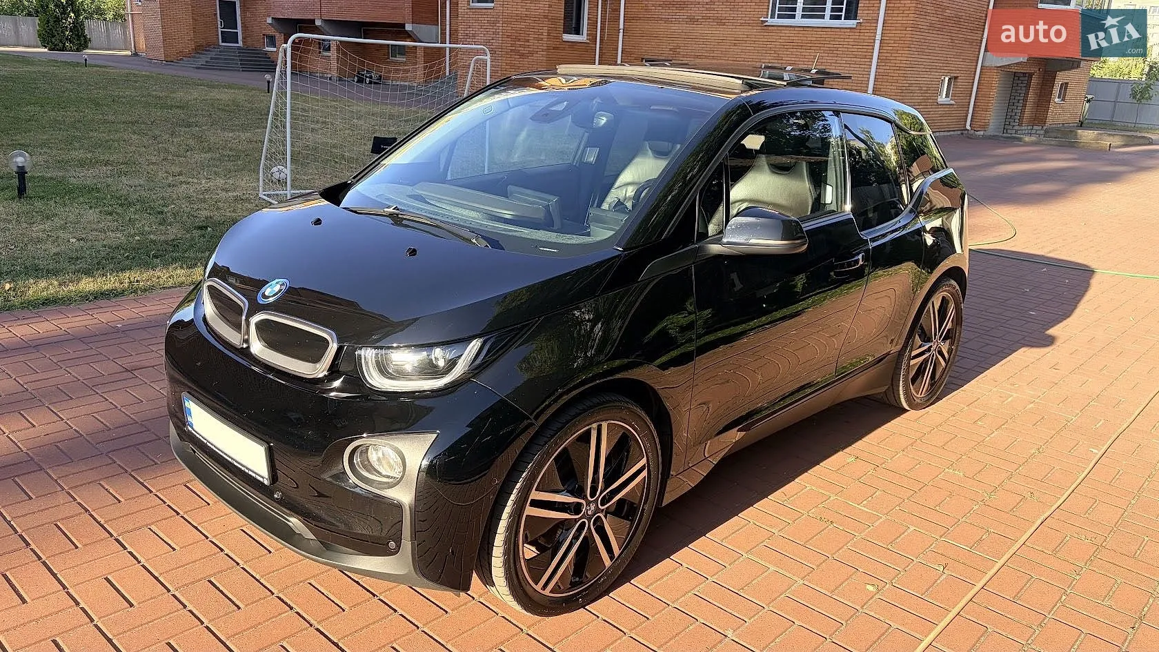 2017 BMW i3 - мініатюра 2