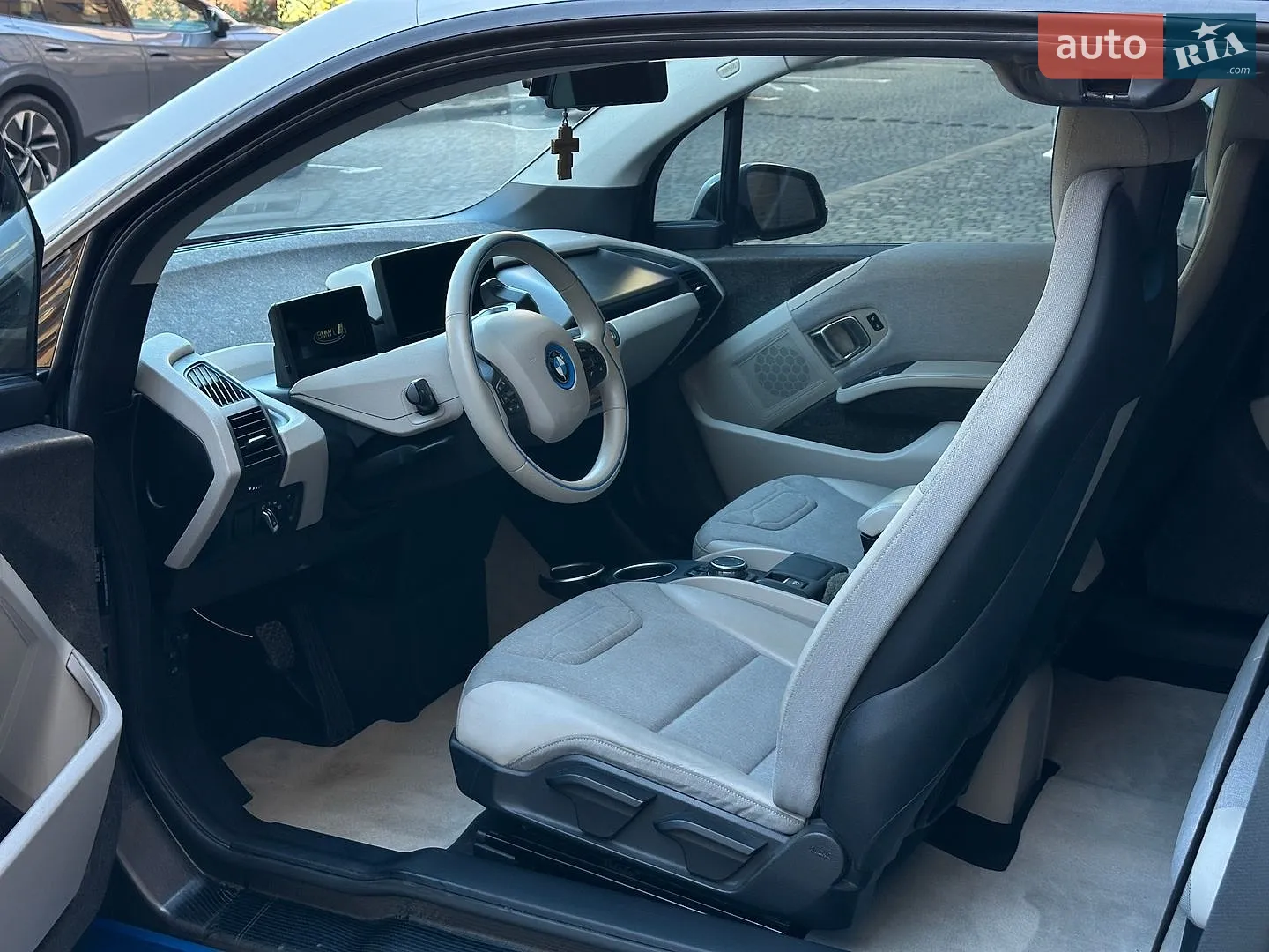 2015 BMW i3 - мініатюра 12