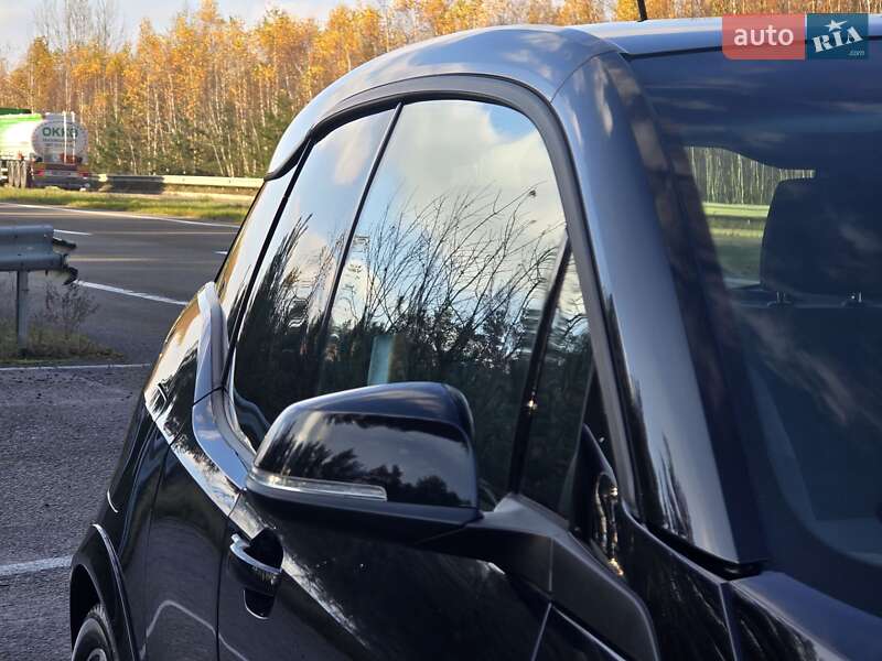 Хэтчбек BMW i3S 2017 в Ковеле