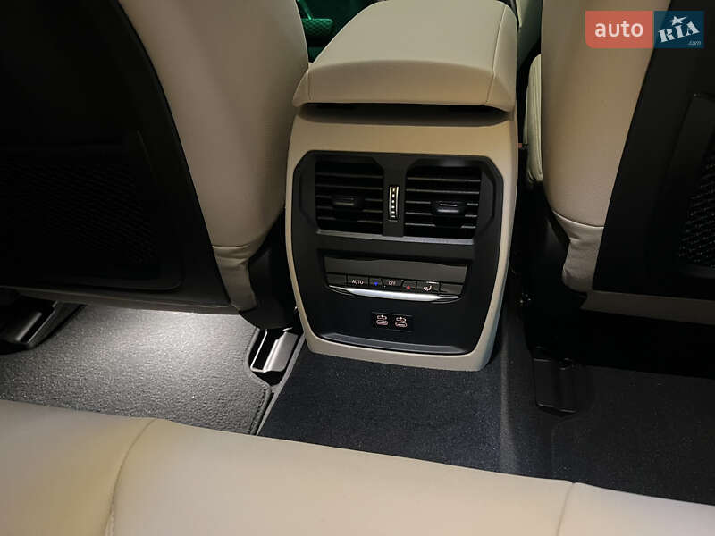 Купе BMW i4 2023 в Києві