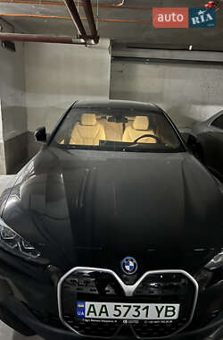 Купе BMW i4 2023 в Киеве