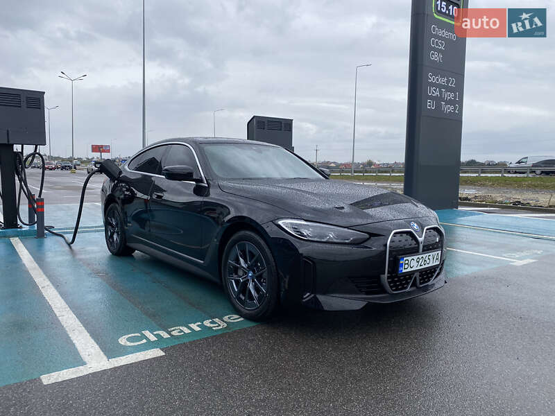 Купе BMW i4 2023 в Львове