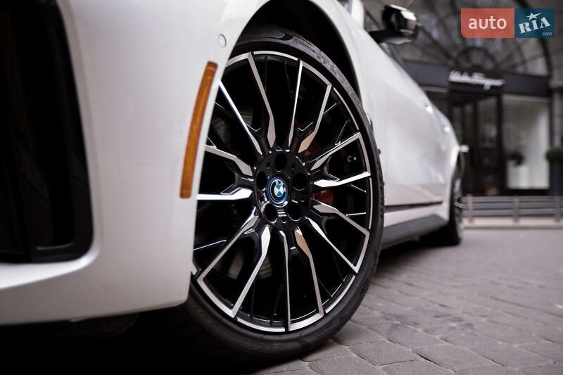 Купе BMW i4 2023 в Києві