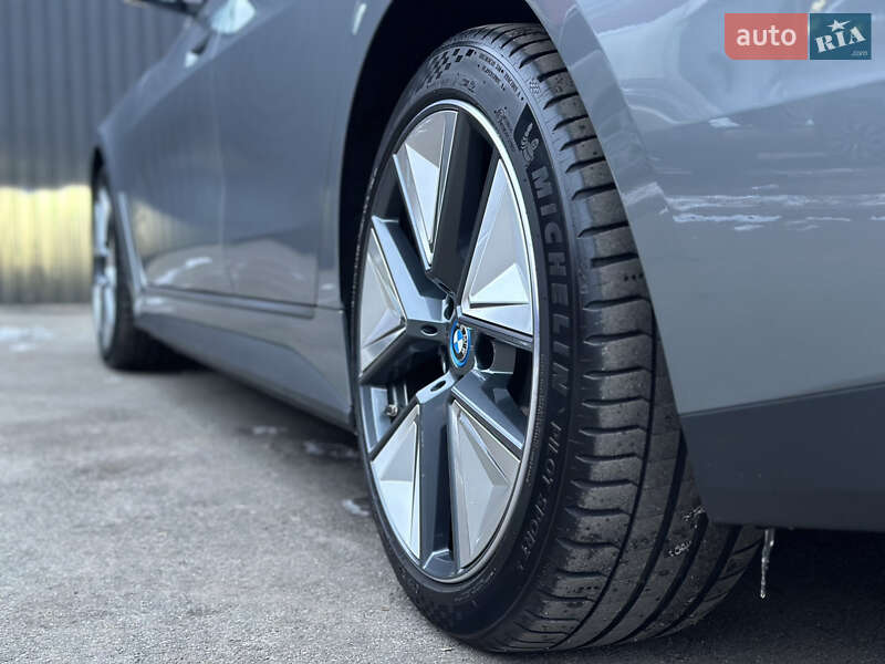 Купе BMW i4 2023 в Києві