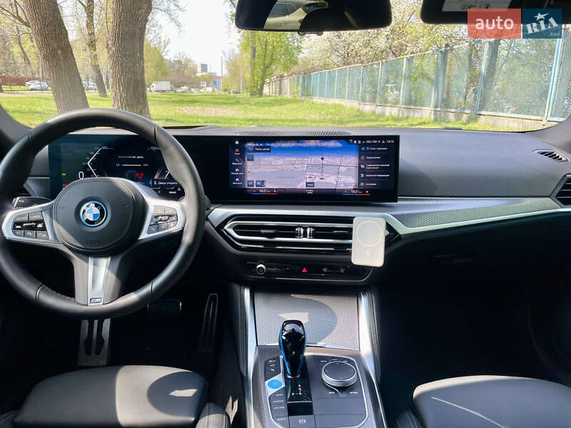 Купе BMW i4 2023 в Києві